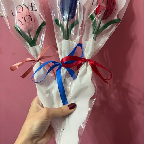 Handmade pipe cleaner tulips like new, set of 3