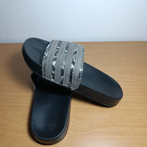 Women's slides snake print slippers size 38, black and grey
