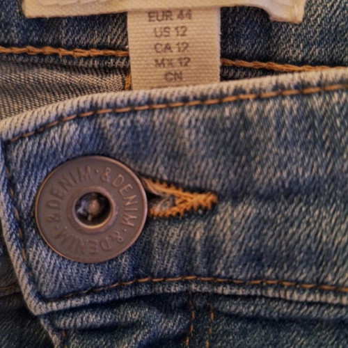 H&M denim shorts size 44, blue