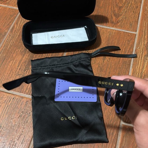 Gucci sunglasses new, black