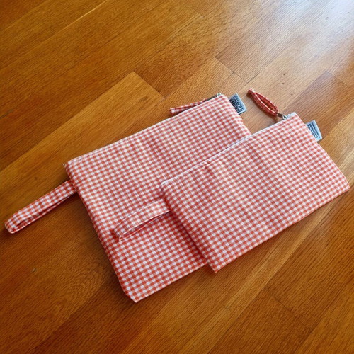 Toiletry bags like new, 100% cotton