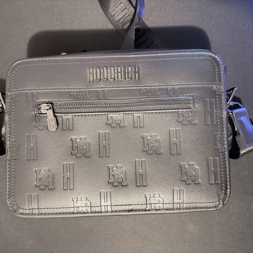 Link Exclusive Hoodrich crossbody bag like new, black