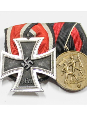 1939 German barrette with two medals used