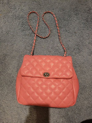 Quilted faux leather shoulder bag fuchsia like new