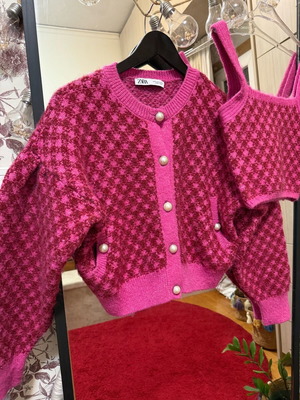 Zara set cardigan and top used, pink knitted with pearl buttons