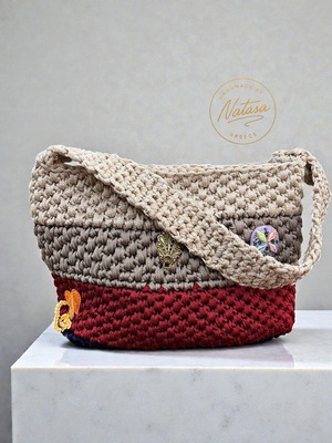 Χειροποίητη πλεκτή τσάντα ώμου σε γκρι και κόκκινες αποχρώσεις