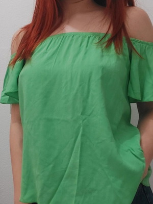 Off-shoulder green blouse Anel used, size Small