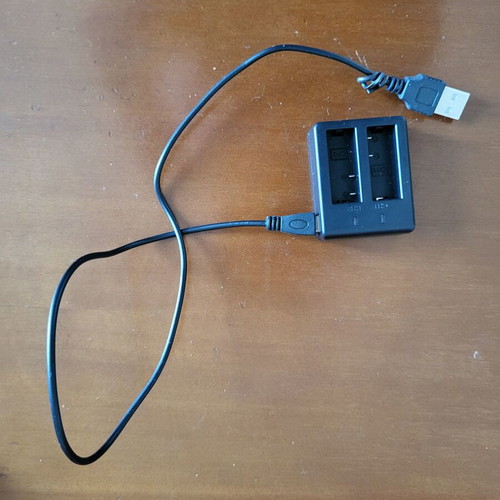 Charger for two rechargeable Li-ion 3.7V 900mAh batteries for EKEN Action Camera used