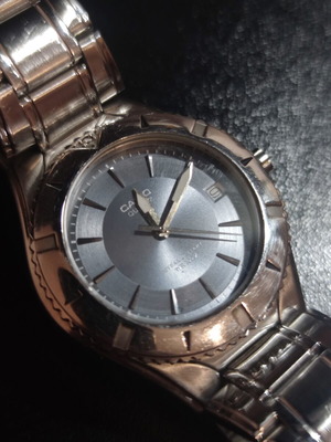 Casio LTD-1035 women's watch used, vintage diver style, grey and silver