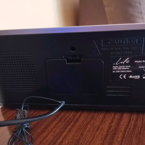 Clock radio like new