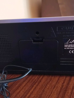 Clock radio like new