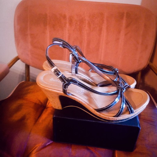 Boxer women's leather sandals size 38 like new, brown