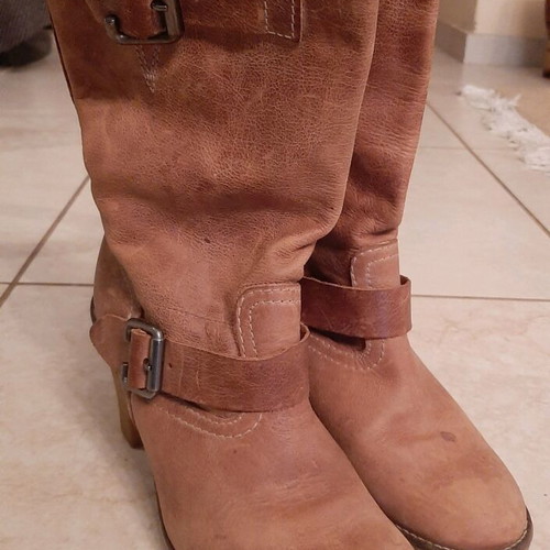Leather boots brown tan size 39 like new