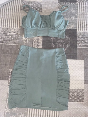 Veraman skirt top set with gathers like new, small