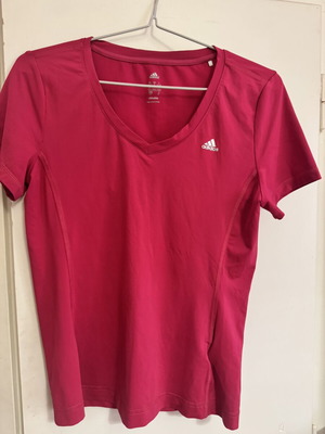 Adidas women's sports shirt red sizes S-M like new