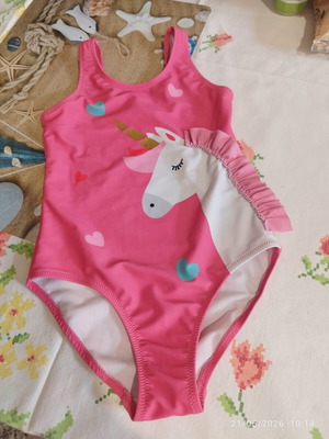 Children's swimsuit like new, pink, size 6 years