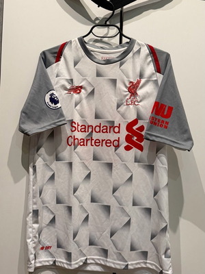 Liverpool Mo Salah 11 2018/2019 Replica Jersey Like New
