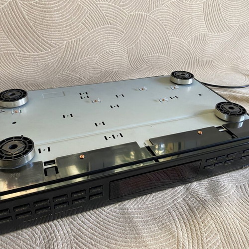 Pioneer F-104 Digital Radio Tuner like new