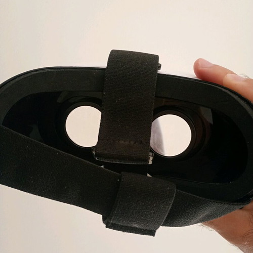 Abacus Brands VR virtual reality headset used