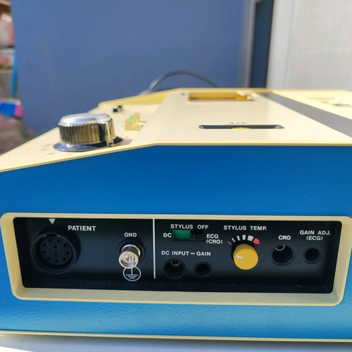Portable cardiograph used