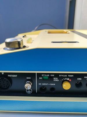 Portable cardiograph used