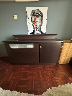 Chest of drawers with full-length mirror and drawer