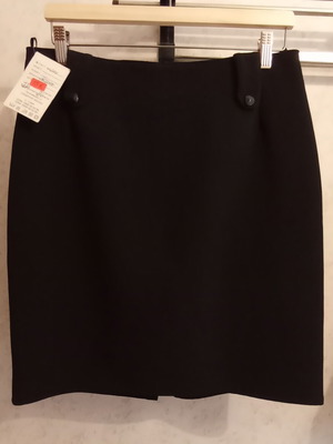 Women's black skirt new, size 46, stretch fabric