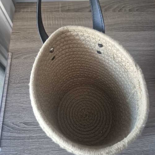 Hanging basket with leather strap like new