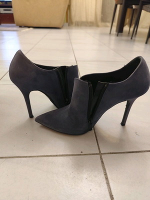 Mourtzi high boots like new, size 36, blue