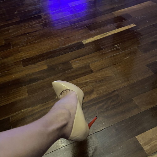 Vince Camuto high heels size 38.5 used, beige and pink
