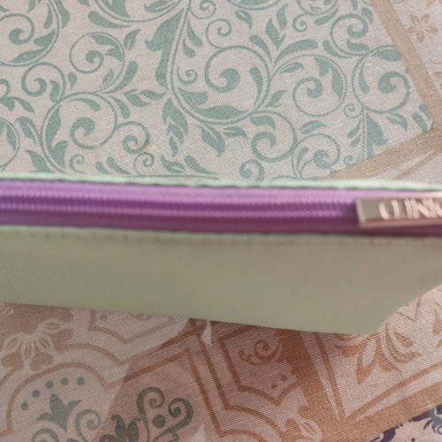 Clinique toiletry bag like new