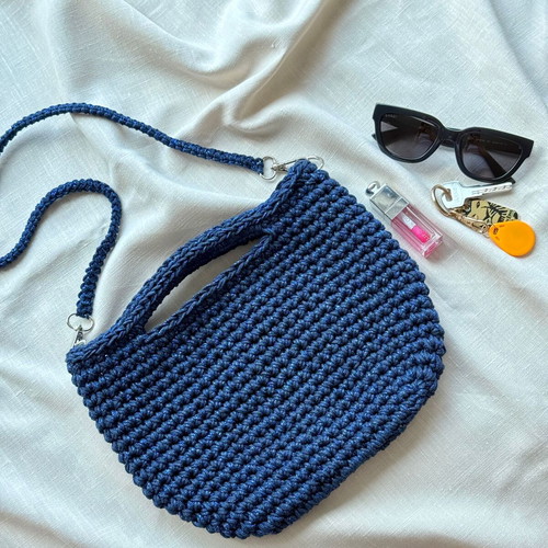 Handmade Crochet Shoulder Bag new, dark blue, minimalist t-shirt yarn handbag