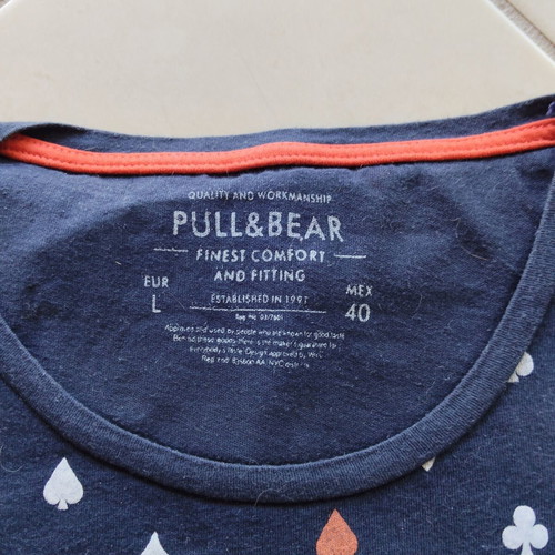 Pull & Bear t-shirt L, blue with card suit print