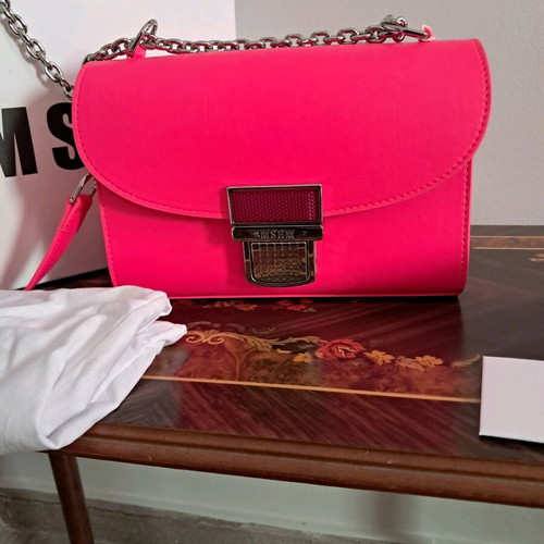 MSGM shoulder bag new, fuchsia with flap and push-clasp