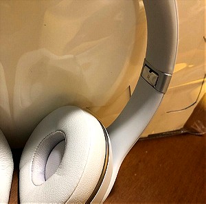 Ακουστικά BEATS ασύρματα λευκά