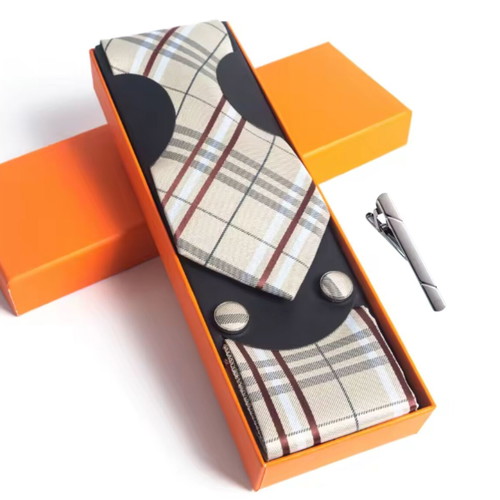 Gift set tie, cufflinks, pocket square and tie clip Burberry-style new