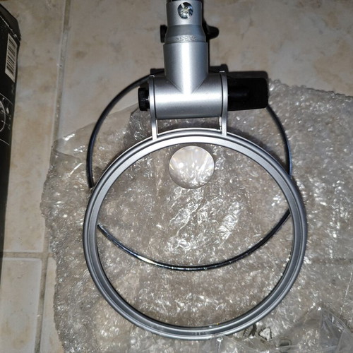 Magnifying Glass with Stand double lens 2x/4x like new for crafts