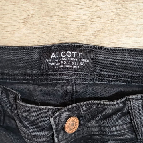 Alcott men's black jeans like new, size 38
