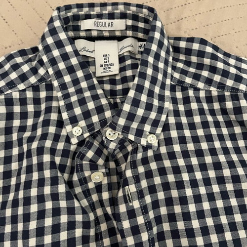Men's checked shirt size small like new