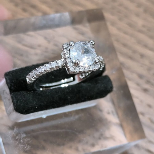 Silver 925 ring with white CZ stone halo design, new