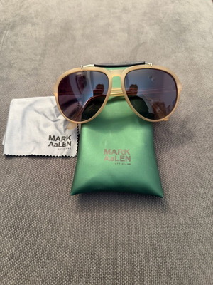 Aviator sunglasses beige like new with case and cleaning cloth