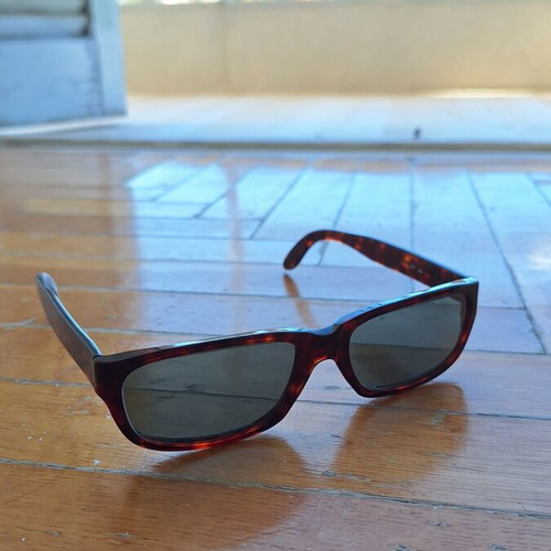 Scorpion Tortoise Sunglasses like new, brown multicolor