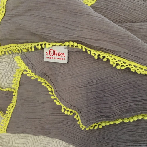 S.Oliver grey scarf with yellow trim