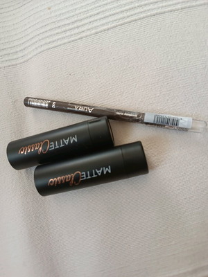 Aura makeup set new with two nude lipsticks and brown eye pencil