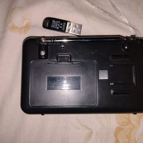 Radio used with 32 GB USB stick gift