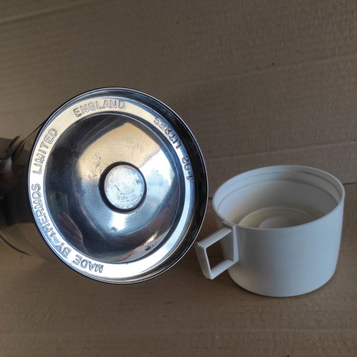 Metal vintage KST thermos made in England like new