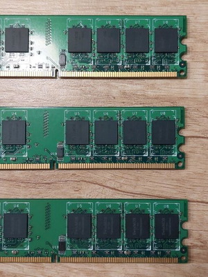 TwinMos DDR2 PC2 5300 Ram Memory 3GB like new, 3 pieces