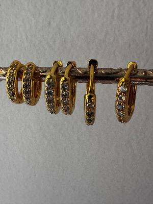 Silver 925 hoop earrings gold plated with white stones, new