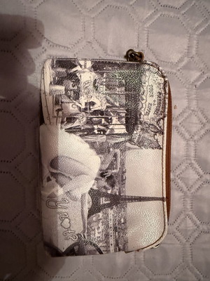 Y Not? Wallet-pouch like new, white and gray