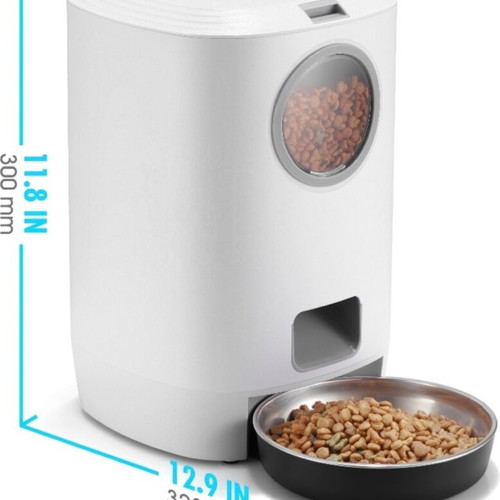 Automatic pet feeder with programmable feeding schedules